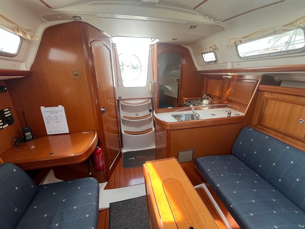 Beneteau Oceanis 323 Clipper