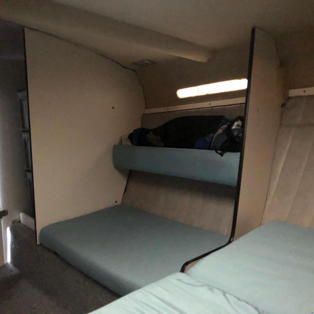 Schweizer Bateaux Saphir 810