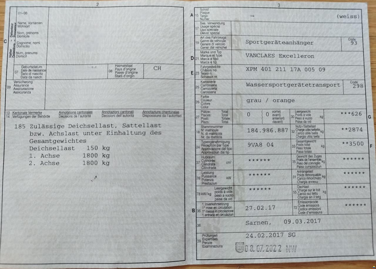 Galia 670 Middle Cabin