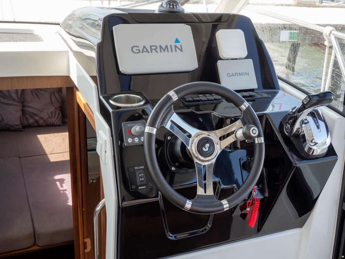 Beneteau Antares 9