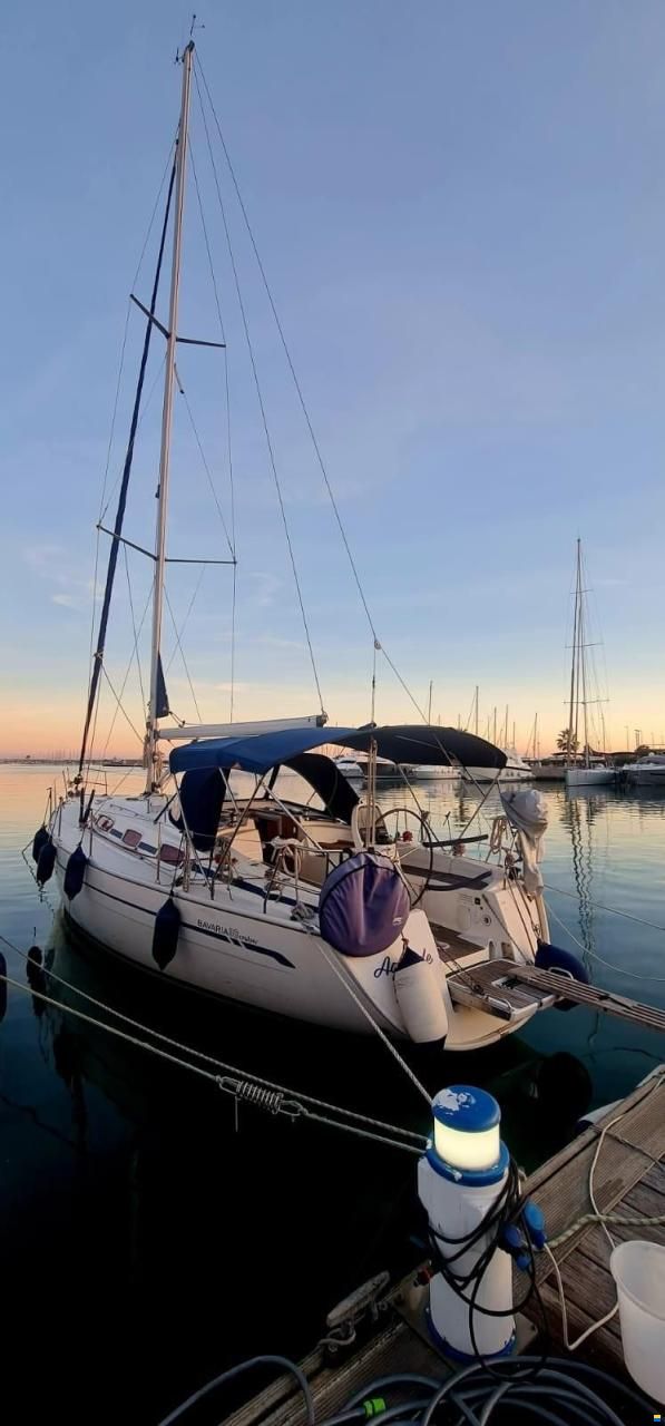 Bavaria 38
