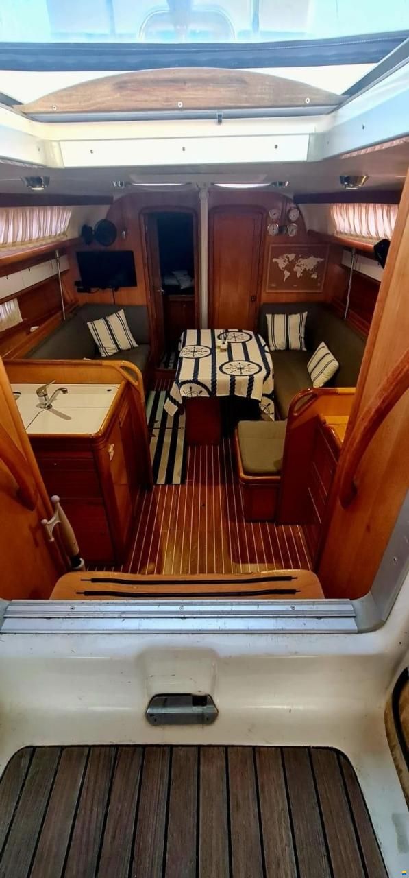 Bavaria 38