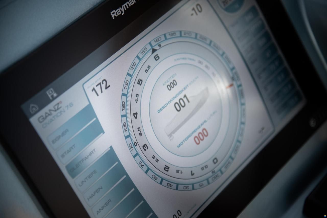 Ganz Boats Ovation 7.6 Cabin