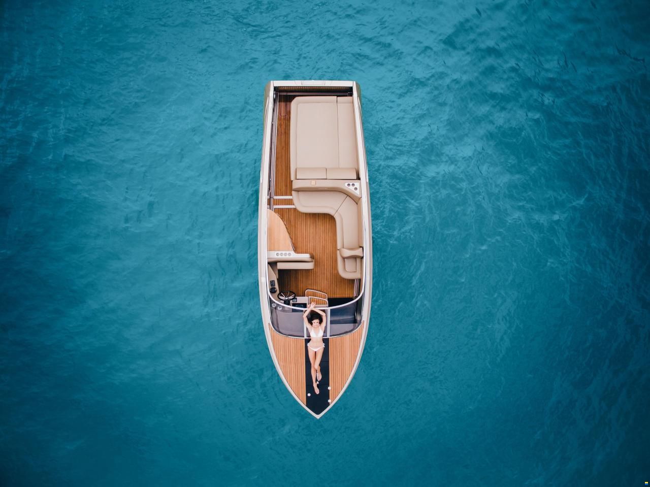 Ganz Boats Ovation 7.6 Cabin