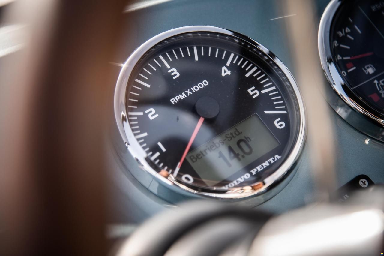 Ganz Boats Ovation 7.6 Cabin