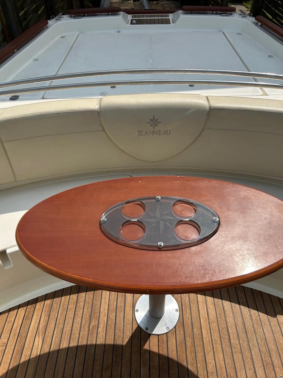 Jeanneau Runabout 755