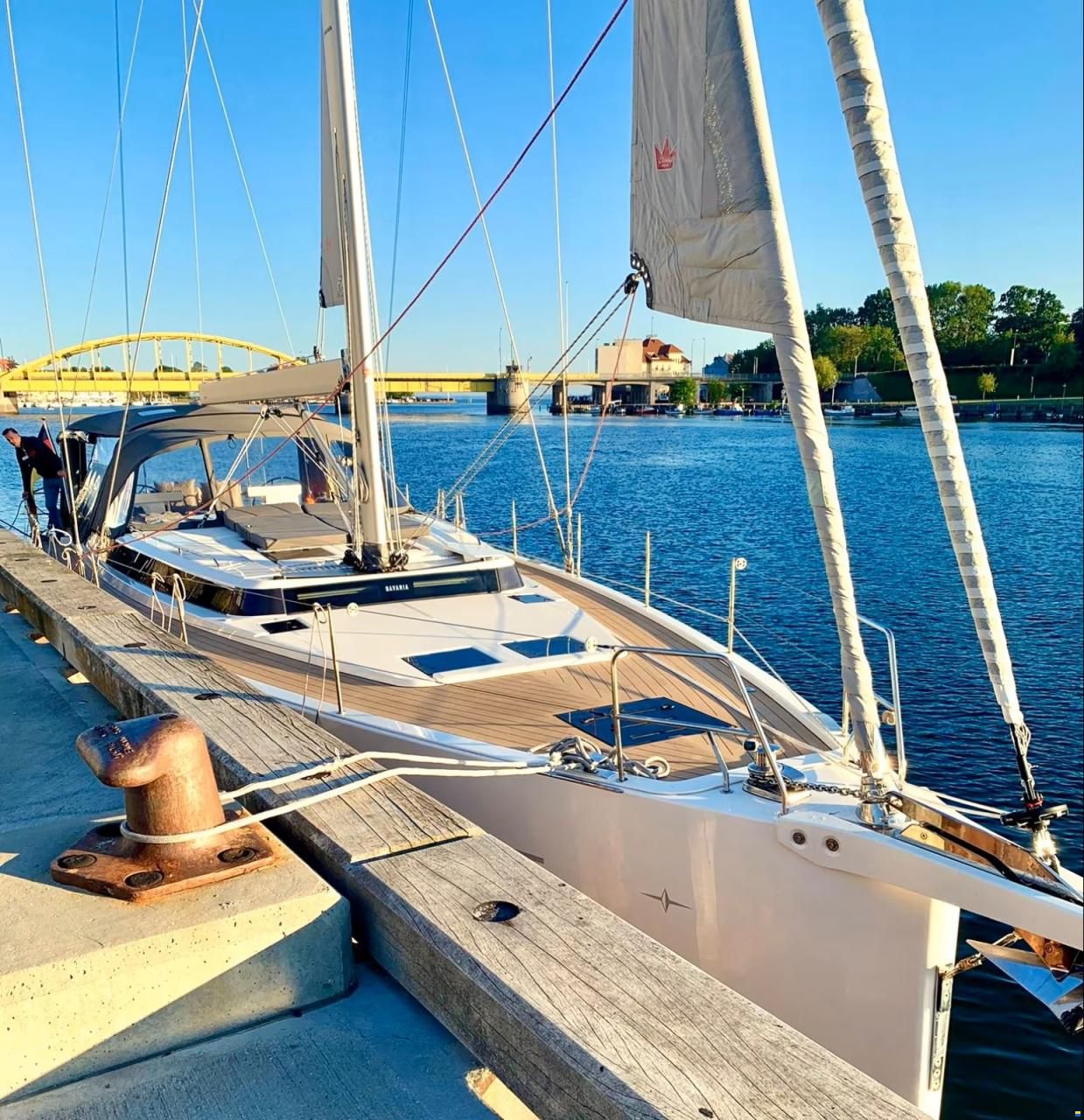 Bavaria C 57
