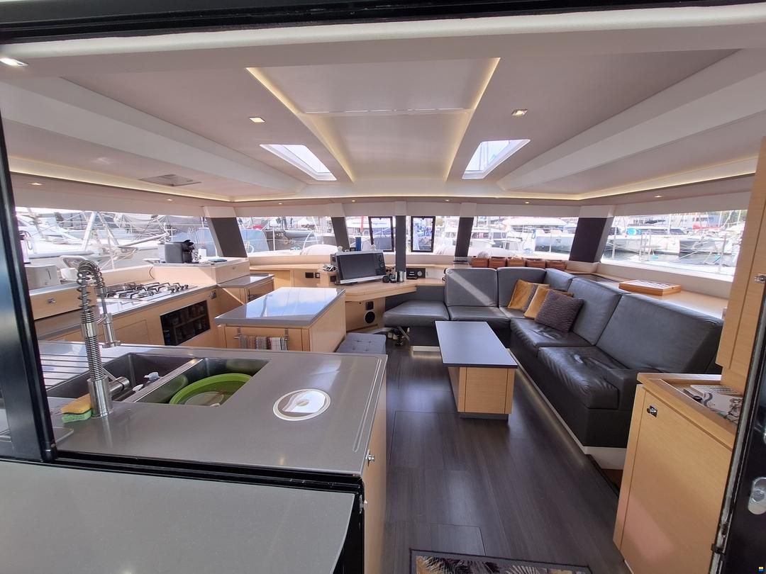 Fountaine Pajot Saba 50
