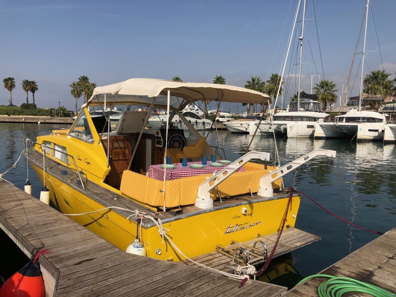 Chris Craft Catalina 28
