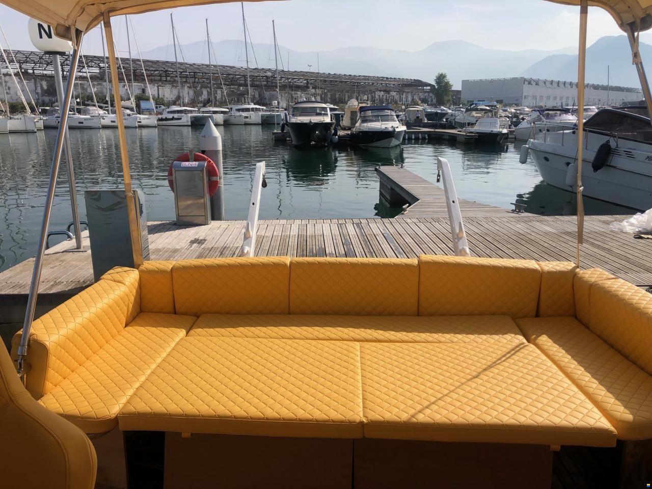 Chris Craft Catalina 28