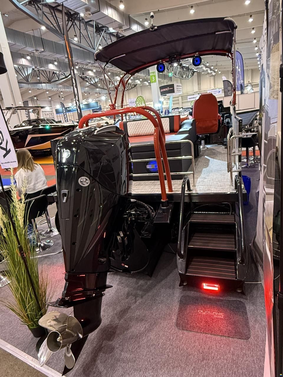 Old Lake Marine QX23 Pontoon  Trimaran Mercury 225HP V6