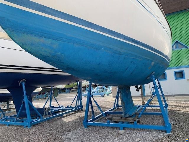 Bavaria 42