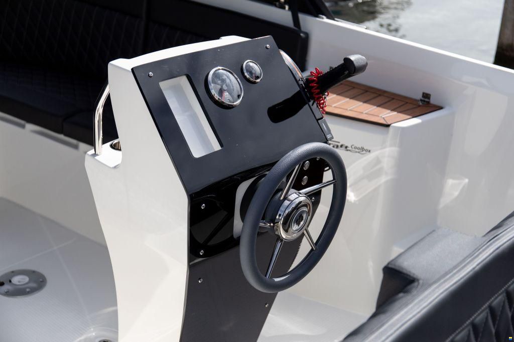 Topcraft 627 TENDER
