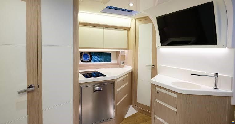 Focus Motor Yacht Power GTX 36
