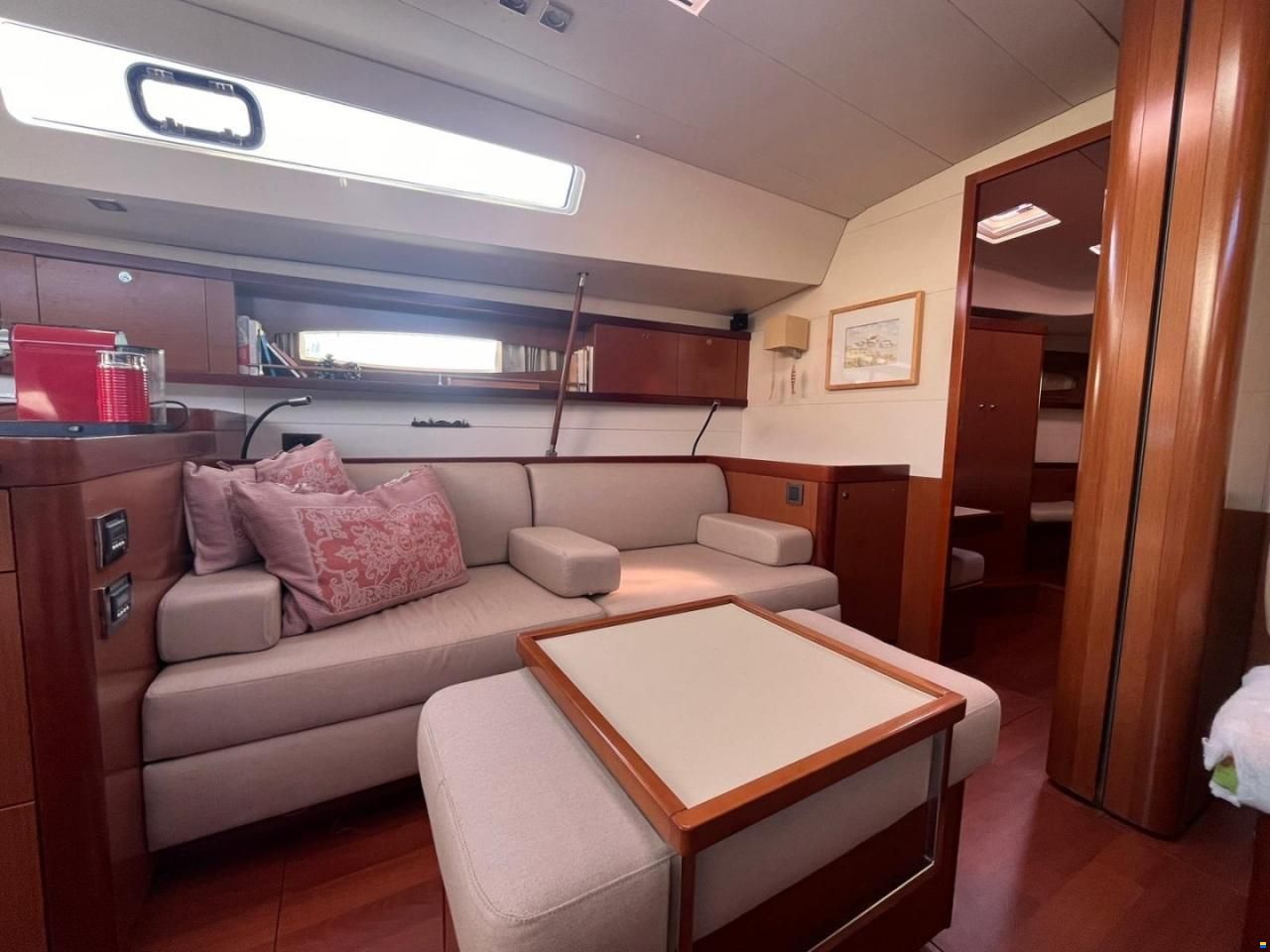 Beneteau Segelyacht Beneteau Oceanis 58