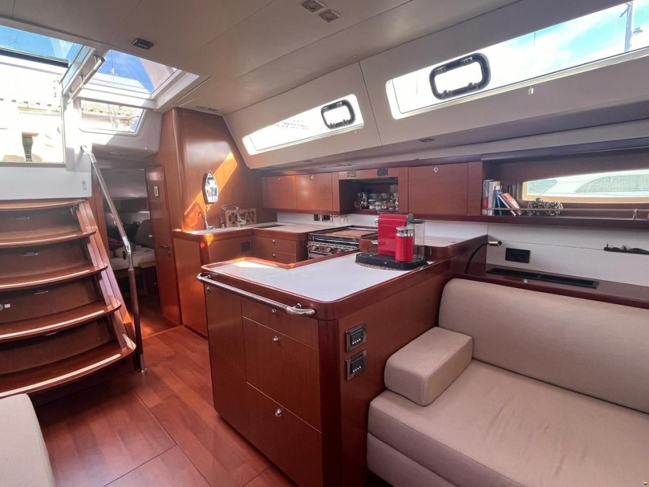 Beneteau Segelyacht Beneteau Oceanis 58