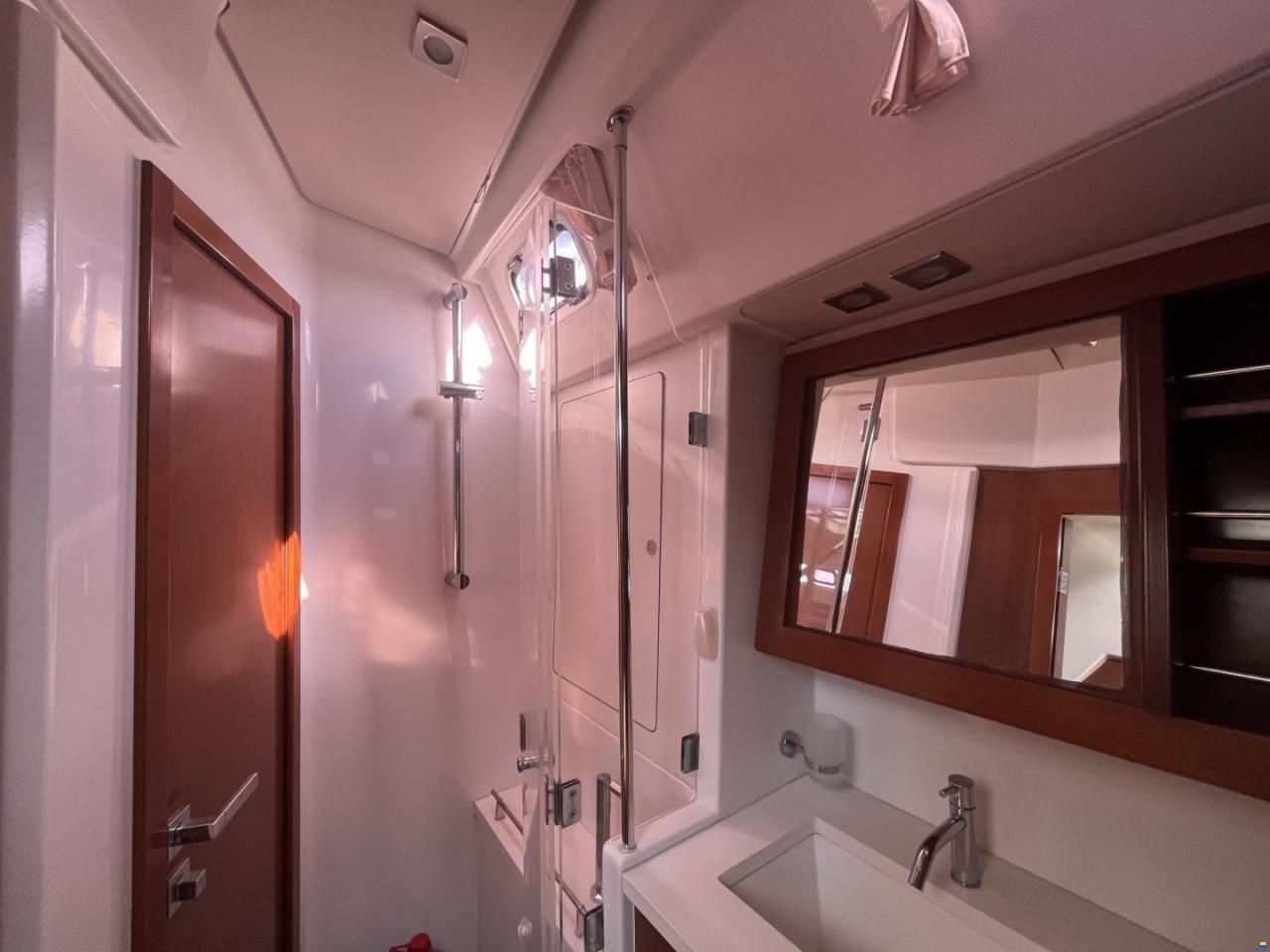 Beneteau Segelyacht Beneteau Oceanis 58