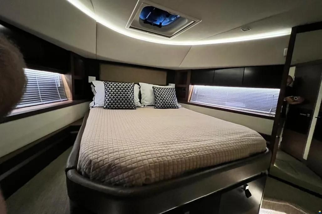 Sea Ray L650 Fly