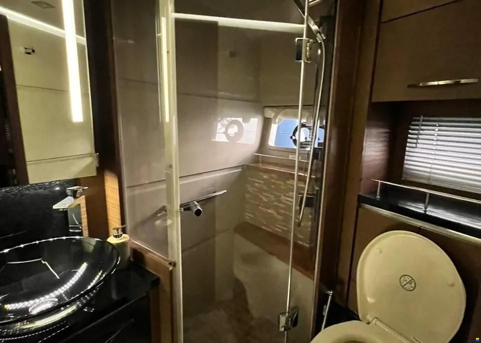 Sea Ray L650 Fly