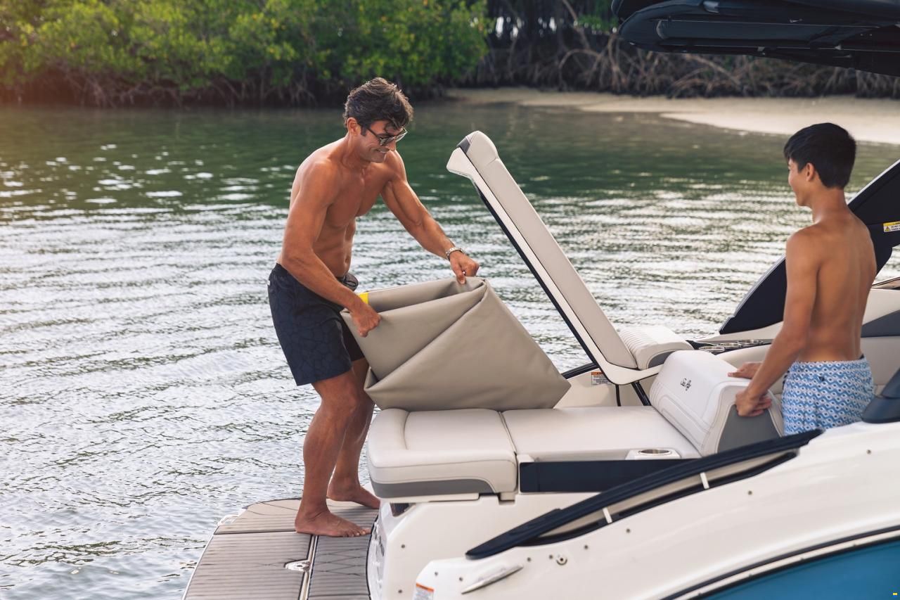 Sea Ray SLX 260 Europe