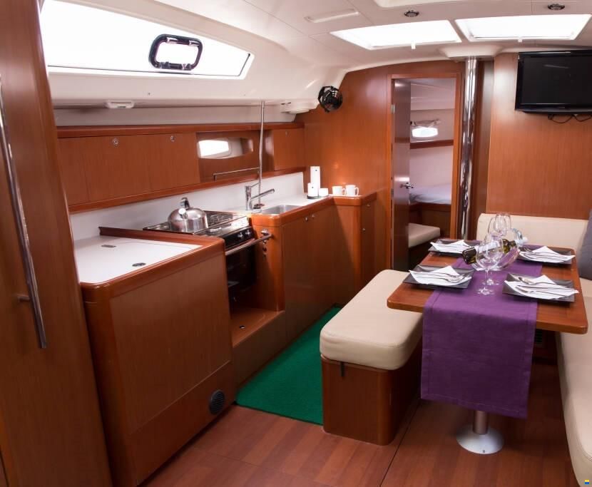 Beneteau Oceanis 43 A/C