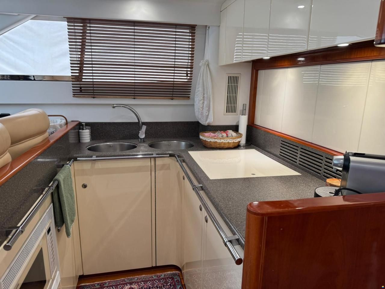 Fairline Squadron 59