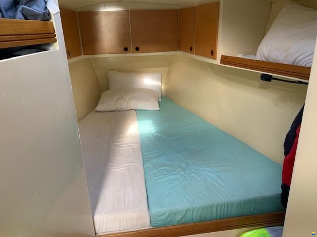AB Marine Equinox452