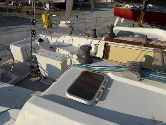 AB Marine Equinox452