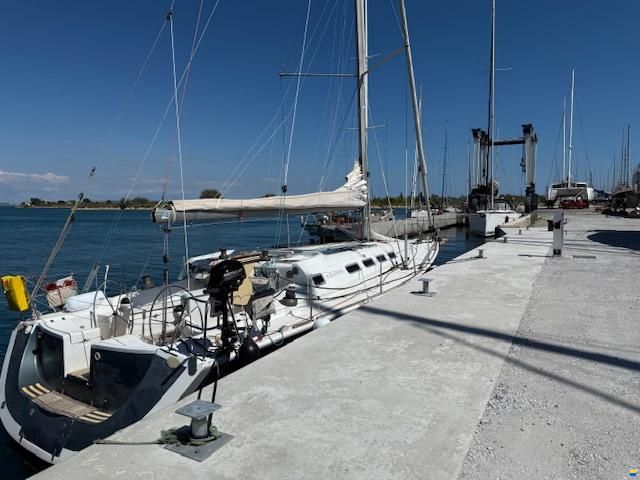 AB Marine Equinox452