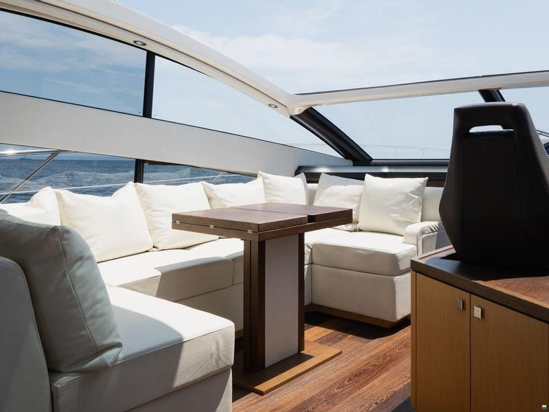 Sunseeker Predator 57