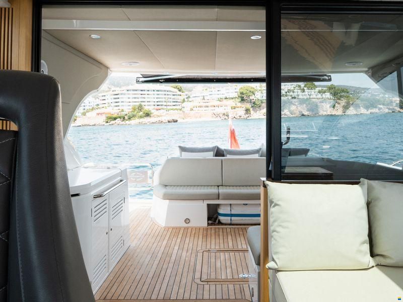 Sunseeker Predator 57