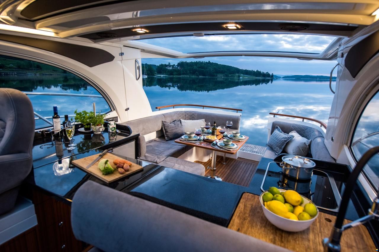 Marex 360 Cabriolet Cruiser