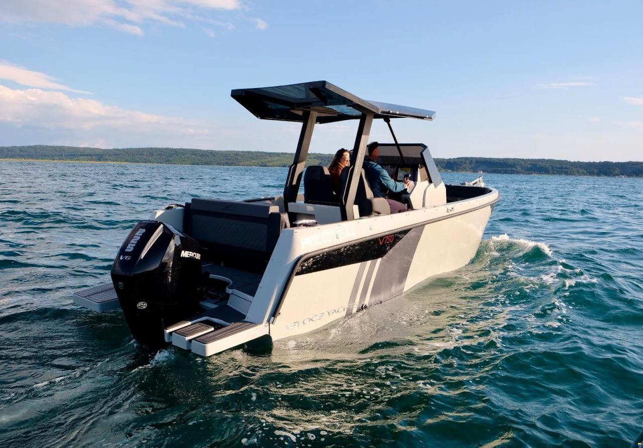 Veloce Yachts V750