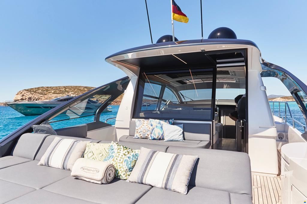 Pershing 5X