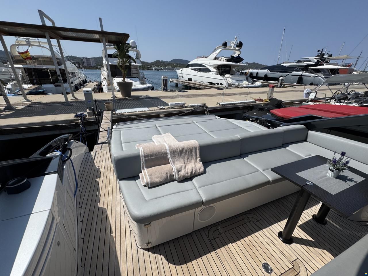 Pershing 5X