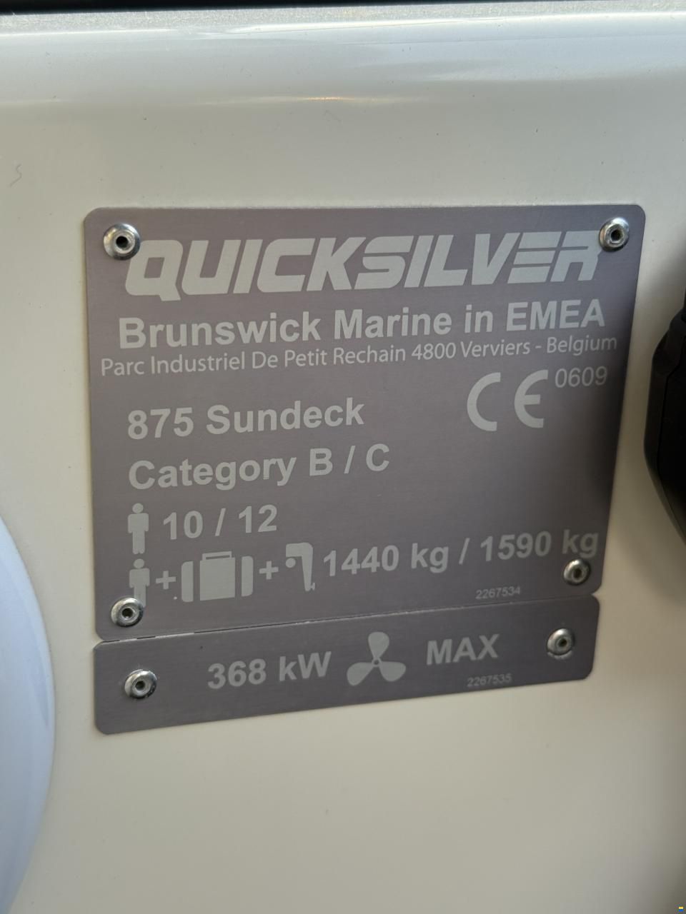 Quicksilver 875 Sundeck