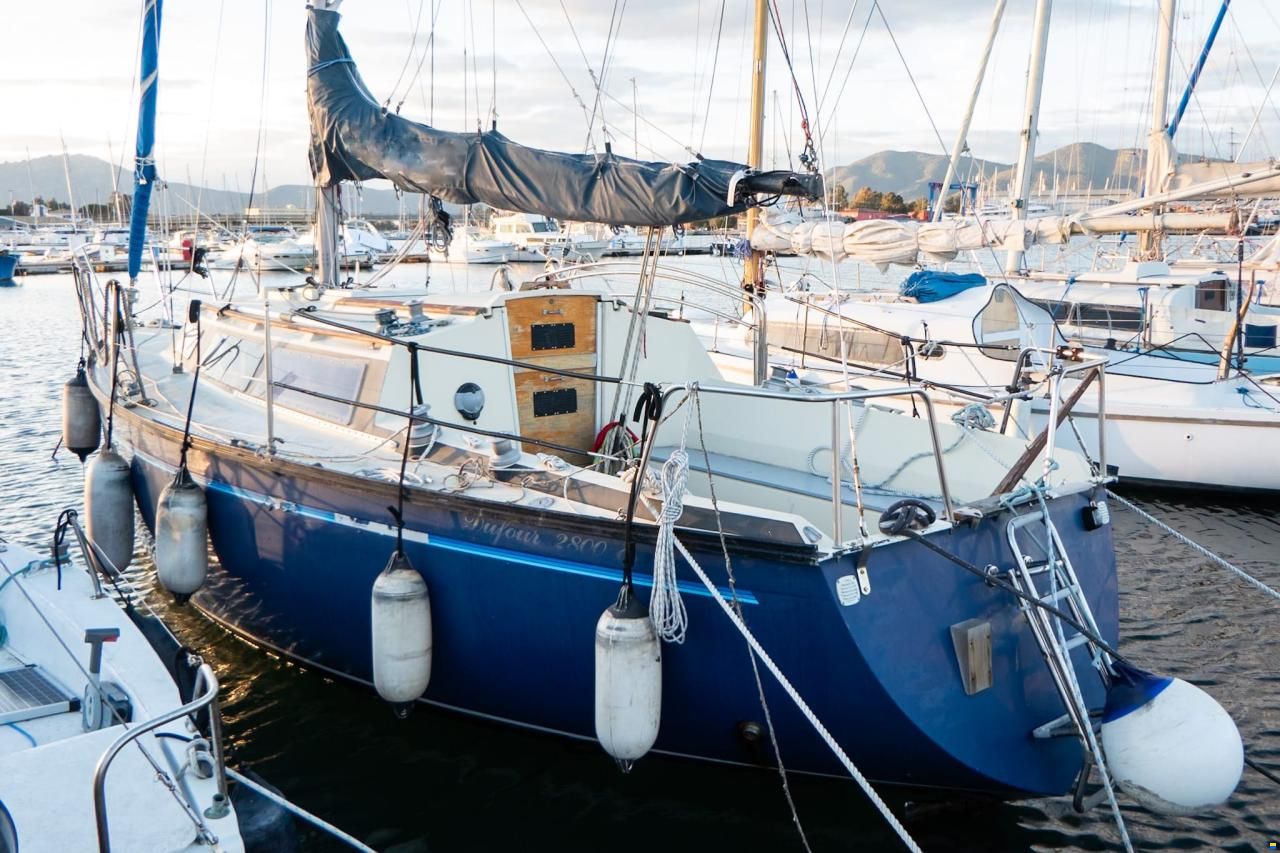 Dufour 2800 cs