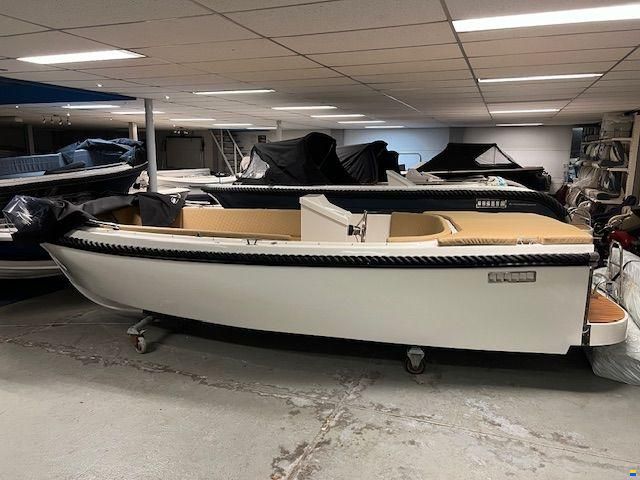 Waterdream 600 tender