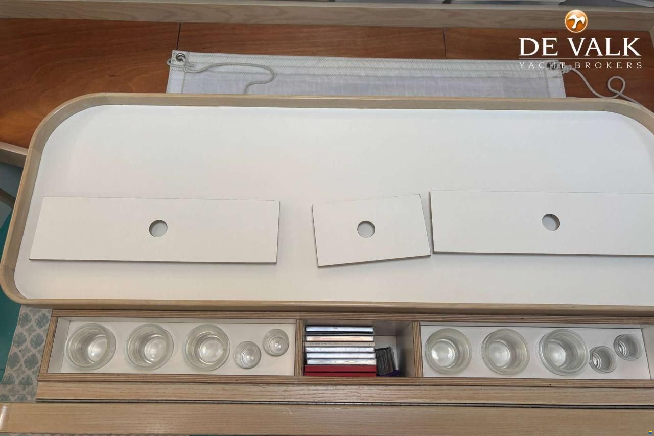 Hutting Yachts 40