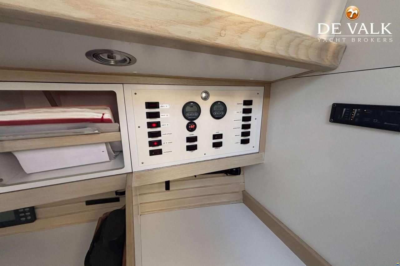 Hutting Yachts 40