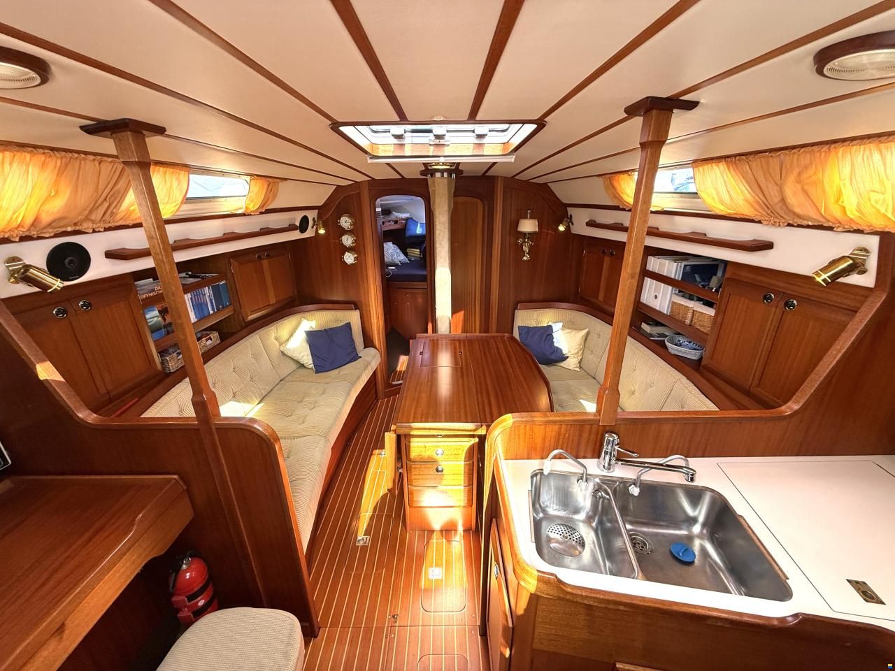 Sweden Yachts Sweden 370