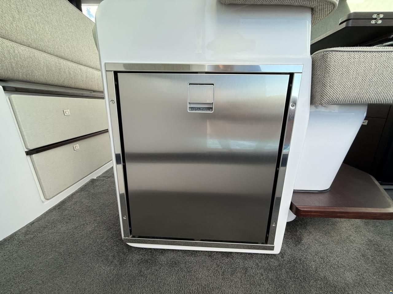 Axopar 45 Cross Cabin - Aft Cabin