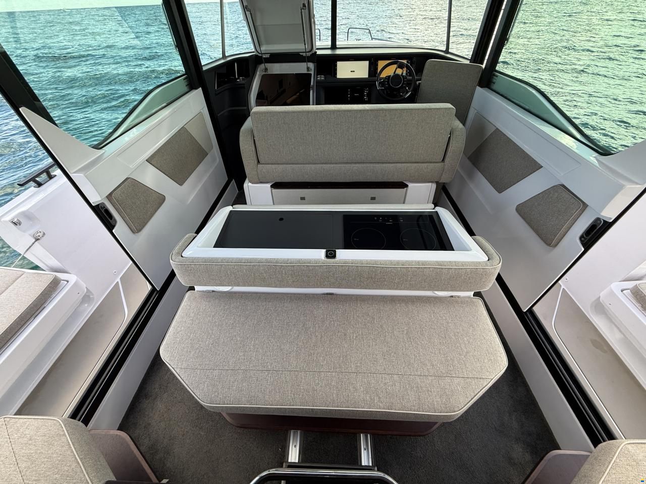 Axopar 45 Cross Cabin - Aft Cabin