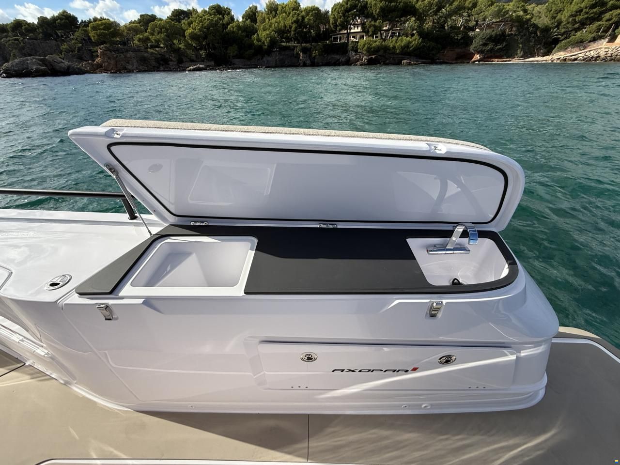 Axopar 45 Cross Cabin - Aft Cabin