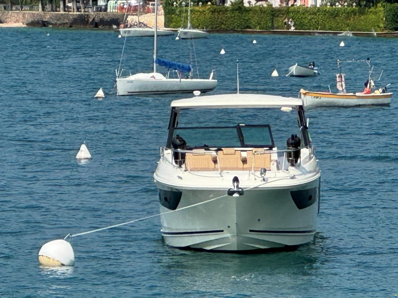 Sea Ray Sundancer 320