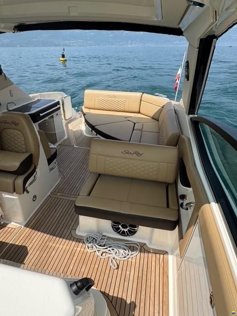 Sea Ray Sundancer 320