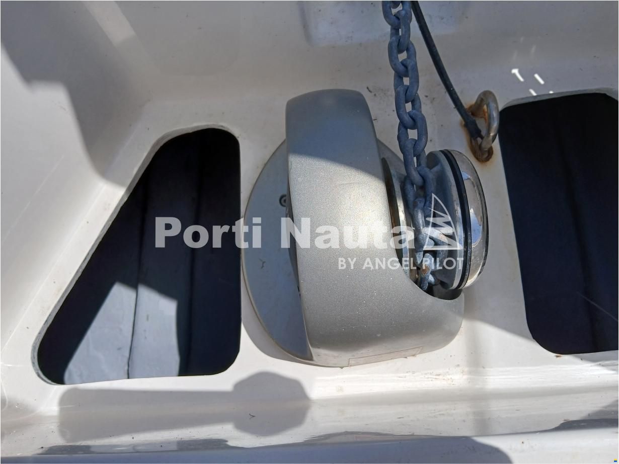 Capelli Tempest 800