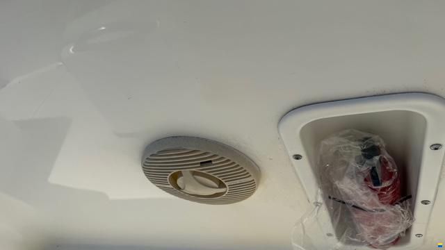 Boston Whaler Outrage 26