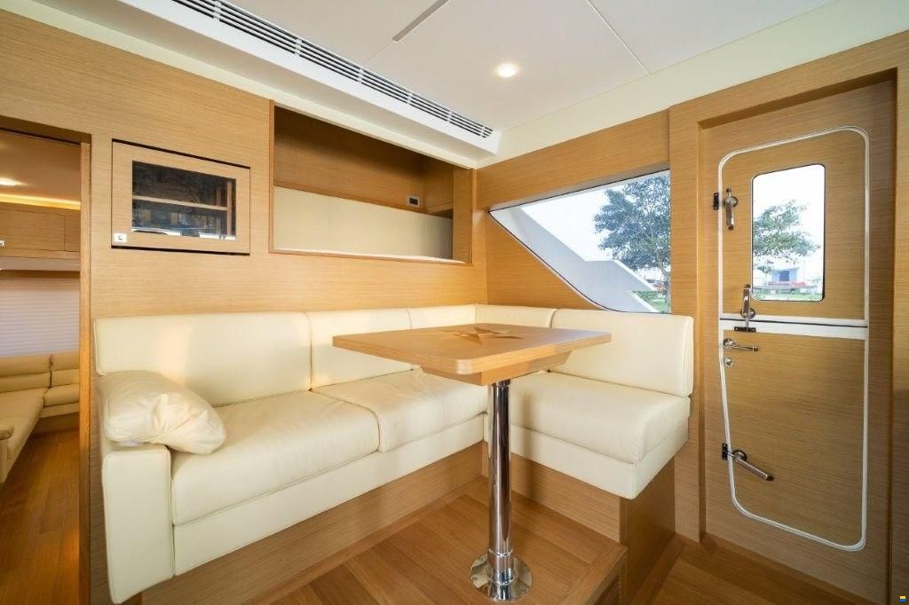 Selene 62' Explorer