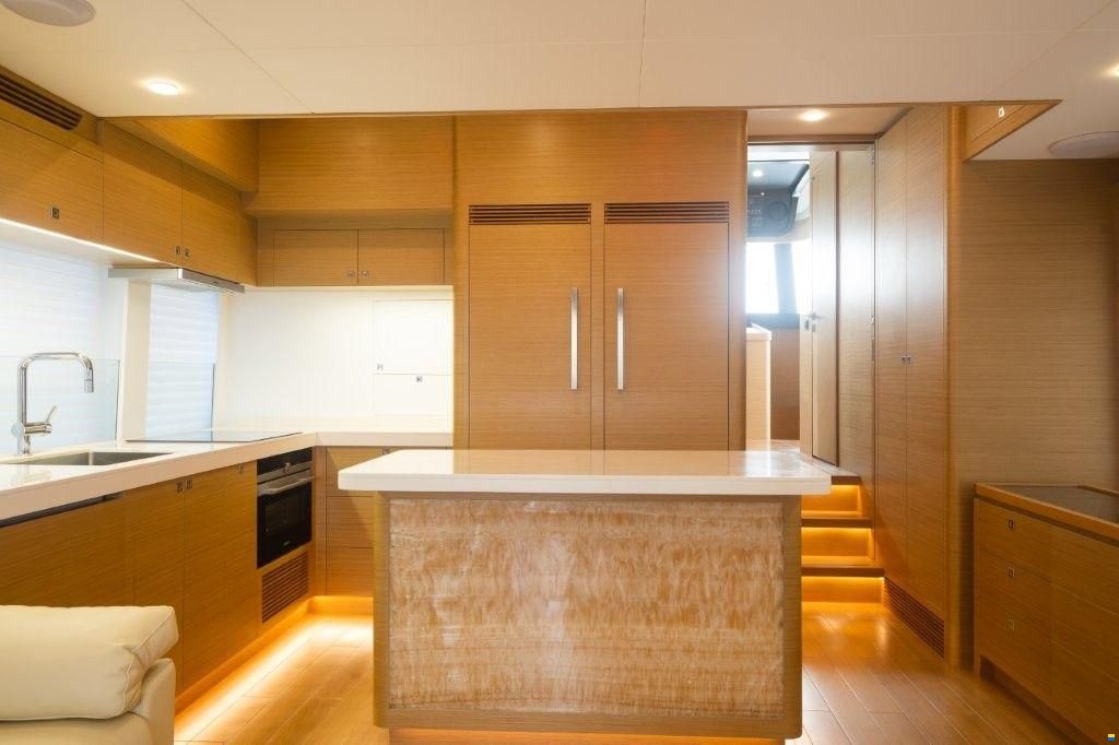 Selene 62' Explorer